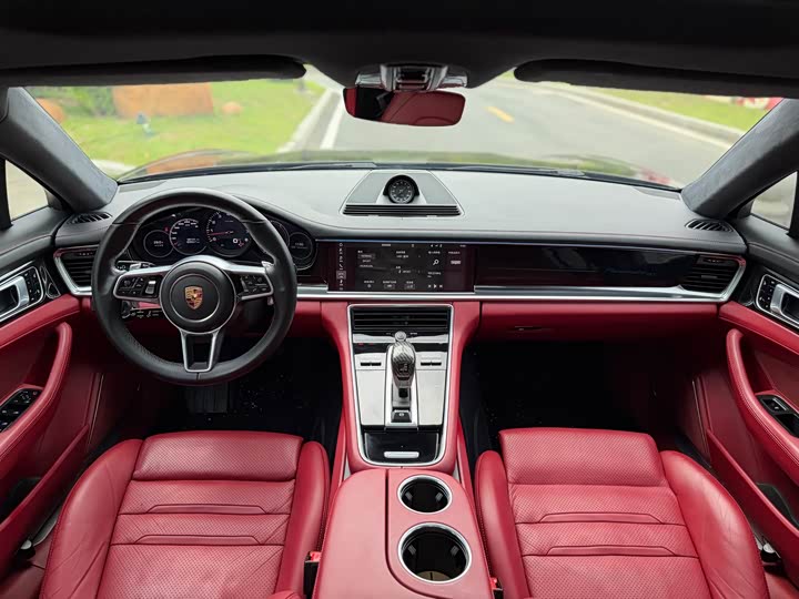 Porsche Panamera 2017 Panamera 3.0 T — фото 18