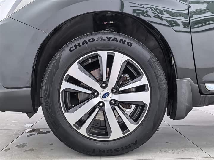 Subaru Outback — фото 17