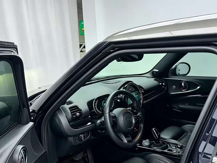 MINI Clubman — фото 5