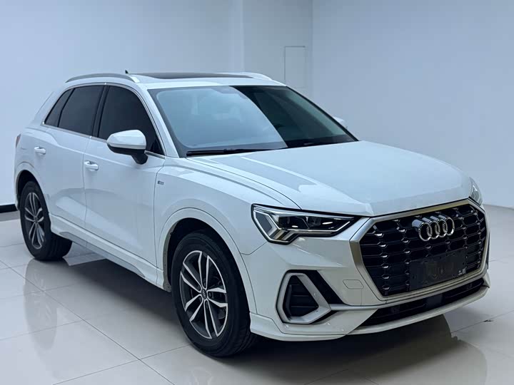 Audi Q3 2022 35 TFSI — фото 3
