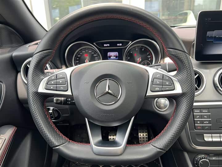 Mercedes-Benz CLA — фото 24