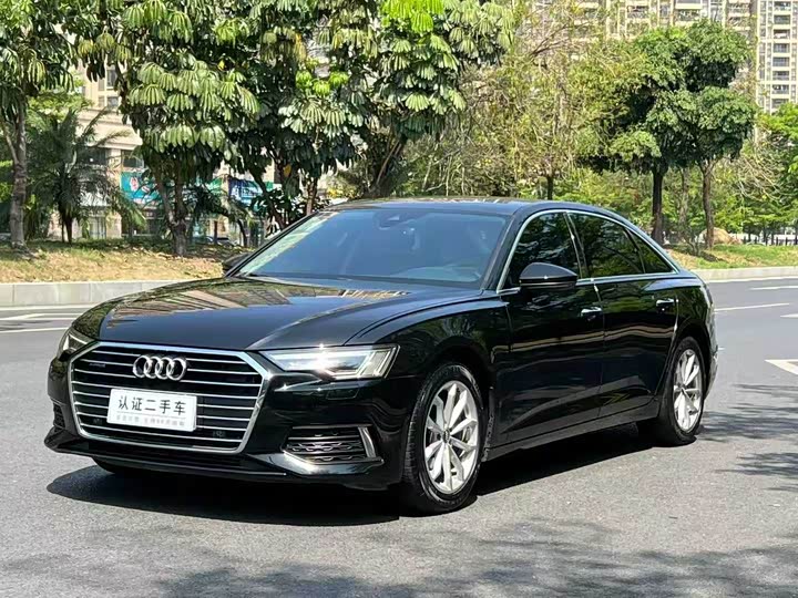 Audi A6L 2022 40 TFSI — фото 1