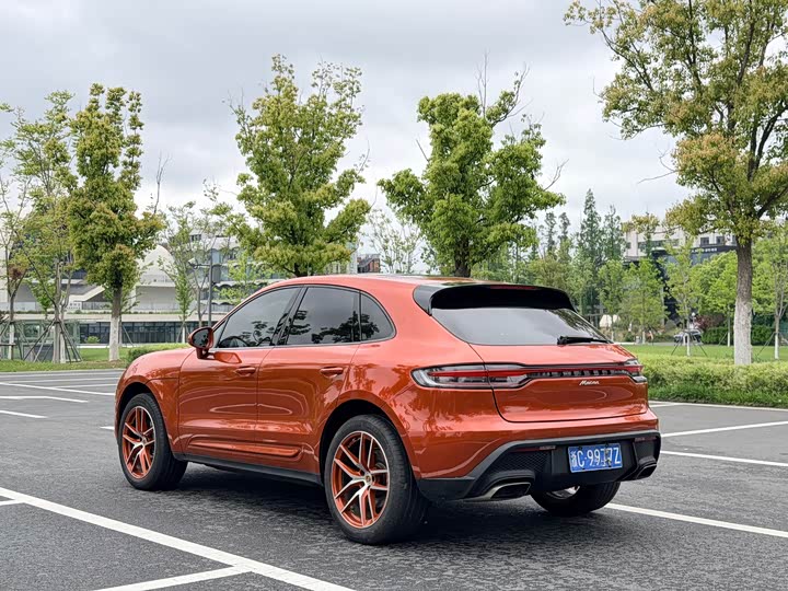 Porsche Macan 2022 Macan 2.0 T — фото 4