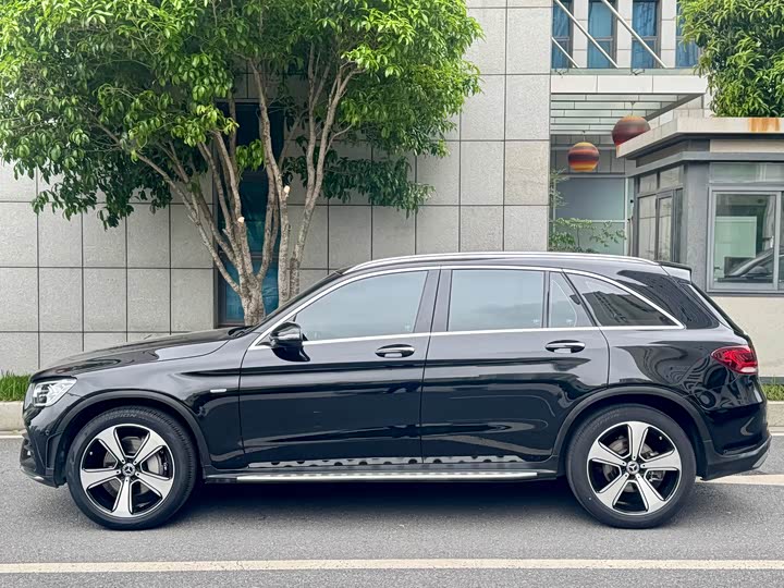 Mercedes-Benz GLC 2022 GLC 300 L 4 MATIC — фото 3