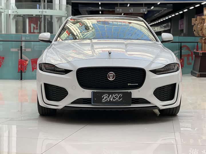 Jaguar XEL 2022 2.0 T 250 PS R-DYNAMIC S — фото 3