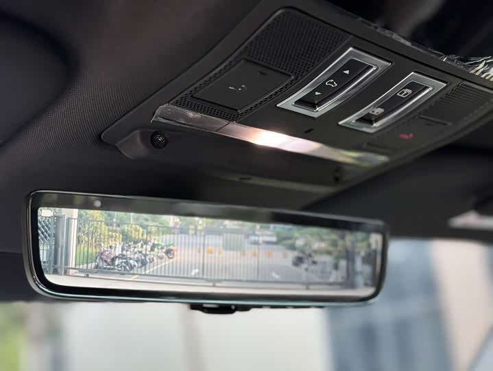 Land Rover Defender — фото 14