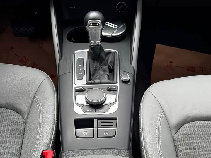 Audi A3 2018 30 Limousine 35 TFSI — фото 9