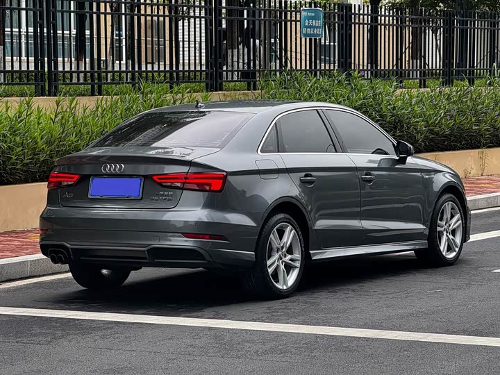 Audi A3 2018 30 Limousine 35 TFSI — фото 18