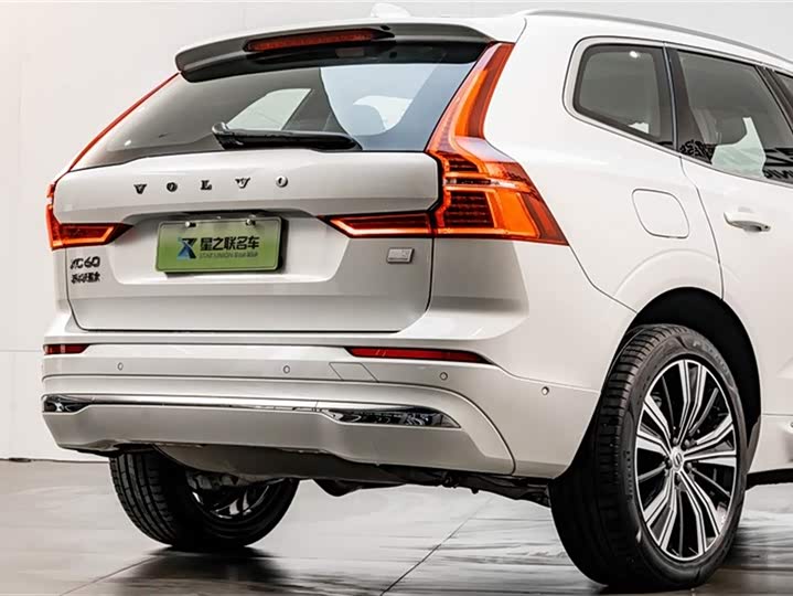 Volvo XC60 Hybrid 2023 T 8 PHEV 4 WD — фото 8