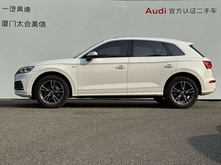Audi Q5L 2018 45 TFSI VI — фото 2