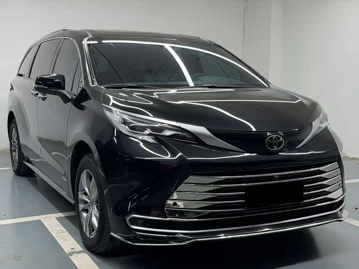 Toyota SIENNA 2024 2.5 LHybrid 4 WD — фото 3