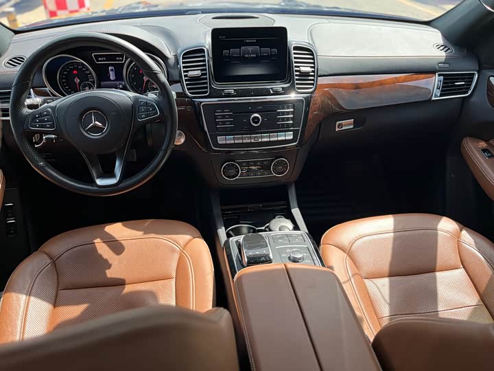 Mercedes-Benz GLS 2018 GLS 400 4 MATICLuxury — фото 17