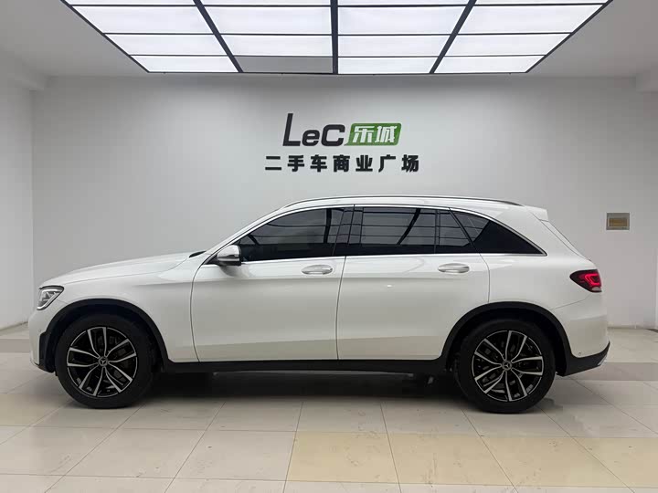Mercedes-Benz GLC 2021 GLC 260 L 4 MATIC Luxury — фото 4