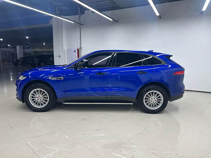 Jaguar F-PACE 2018 2.0 T 4 WDR-Sport — фото 6