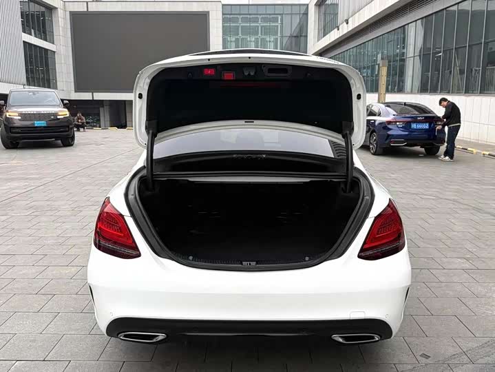 Mercedes-Benz C-Class C 260 L — фото 15