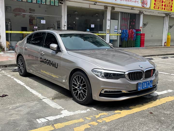 BMW 5 Series 525Li люкс-пакет — фото 3