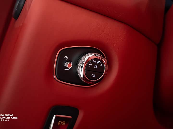 Aston Martin DB11 2019 4.0 T V 8 Volante — фото 45