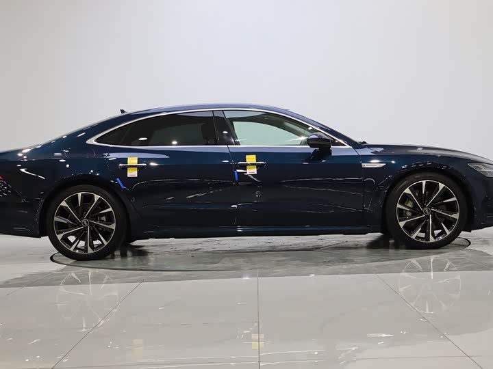 Audi A7L 2022 55 TFSI quattro S-line — фото 3