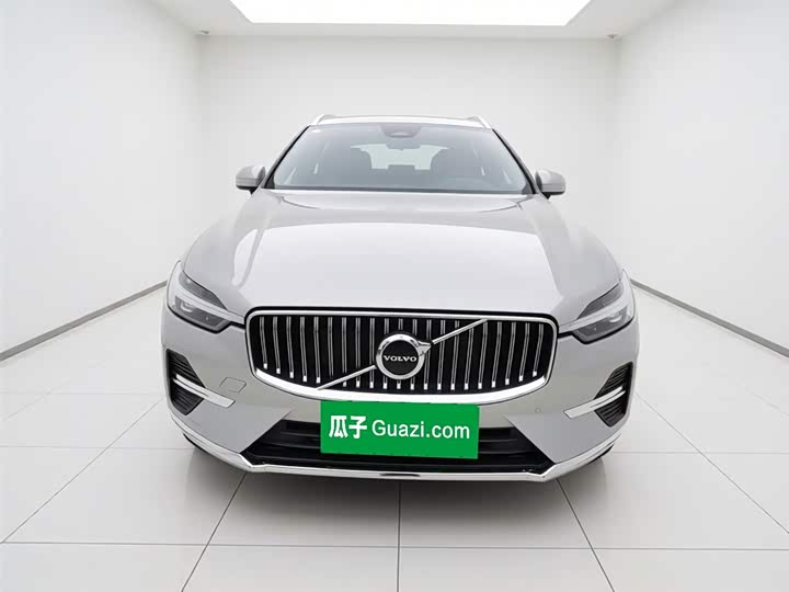 Volvo XC60 2025 B 5 4 WD — фото 5