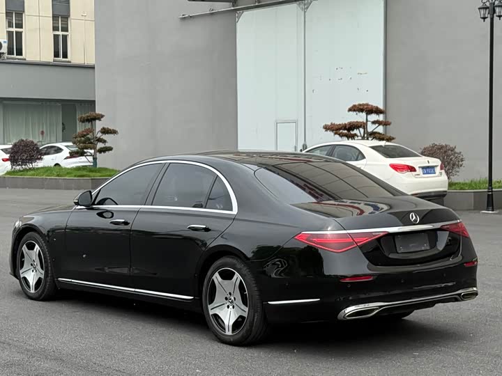 Mercedes-Benz S-Class 2022 S 400 L Luxury — фото 18