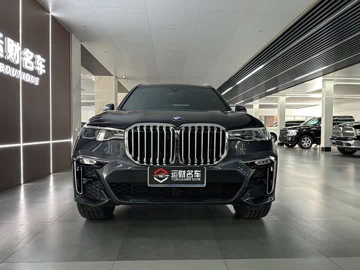 BMW X7 2021 x Drive 40i M — фото 2