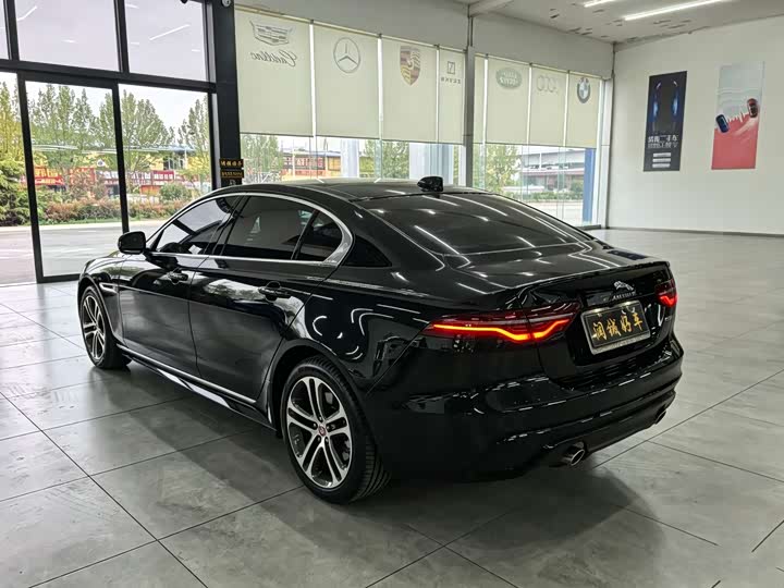 Jaguar XEL 2023 2.0 T 250 PS R-DYNAMIC S — фото 6