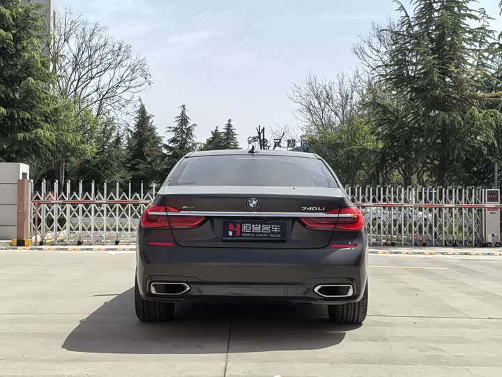 BMW 7-Series 2018 740 Li x Drive M — фото 31