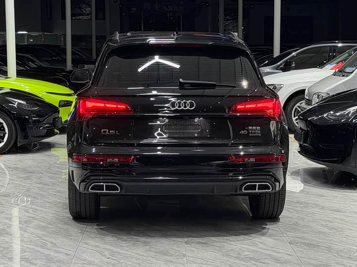 Audi Q5L 40 TFSI люкс-динамик — фото 5