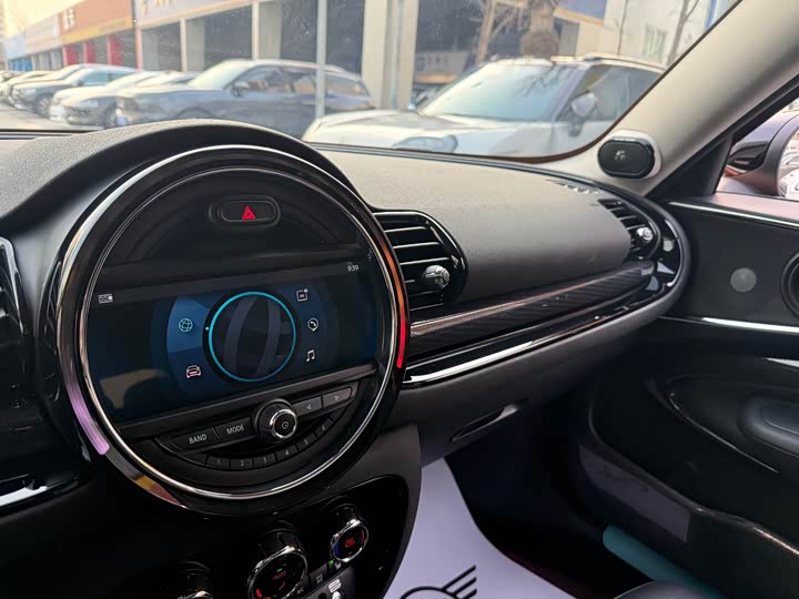 MINI Clubman — фото 17