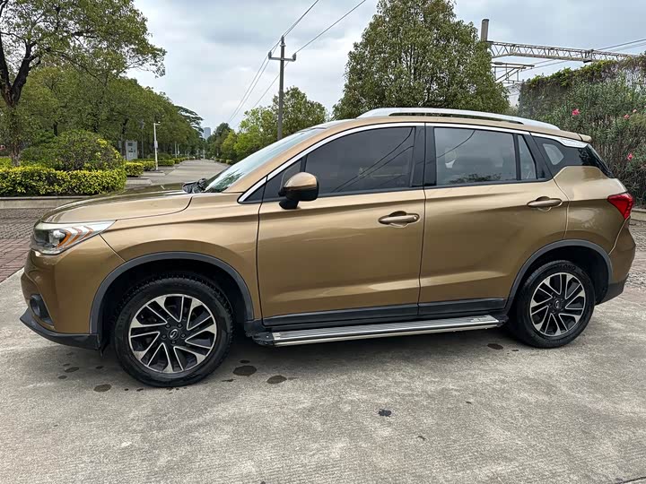 Trumpchi GS4 2017 200 T MT 2 WD — фото 9