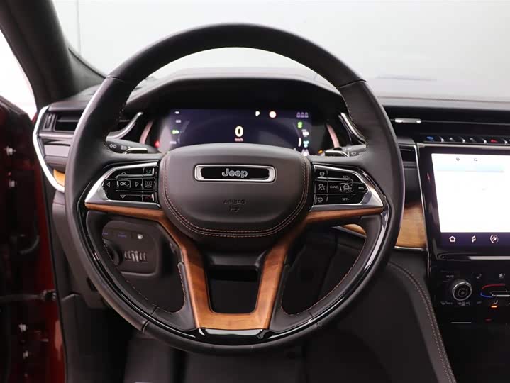 Jeep Grand Cherokee 4xe — фото 14