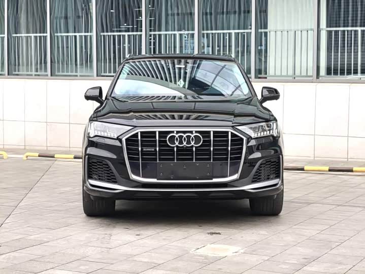 Audi Q7 2023 55 TFSI quattro S line Sport — фото 2