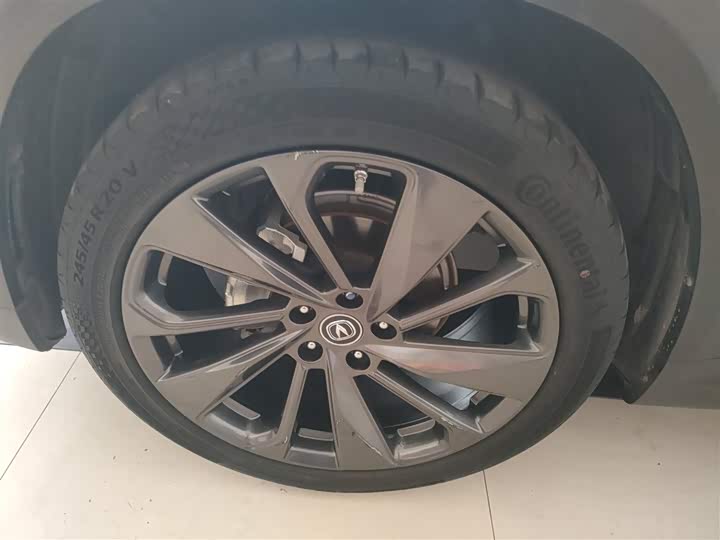 Changan UNI-T 2020 1.5 T Premium — фото 25