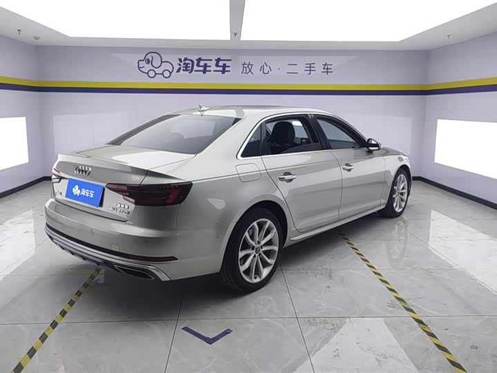 Audi A4L 2018 30 40 TFSI — фото 3