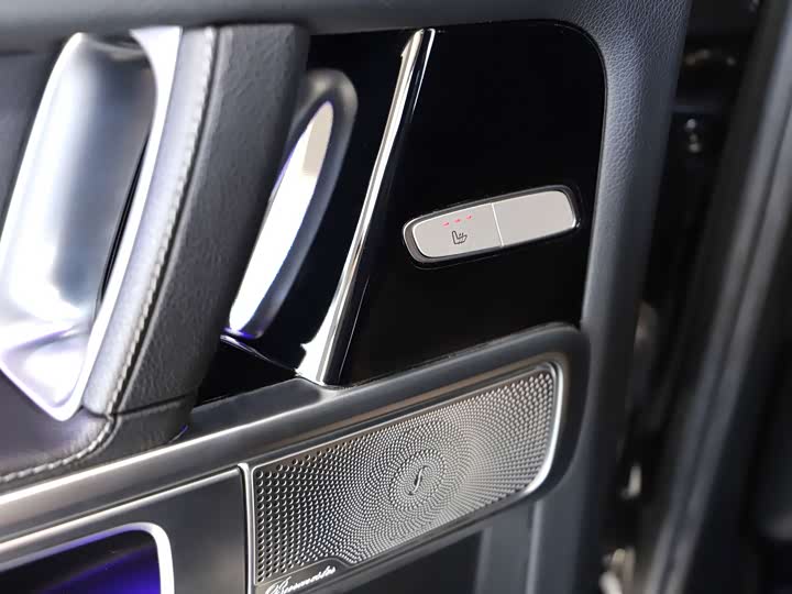 Mercedes-Benz G-Class 2019 G 500 — фото 22