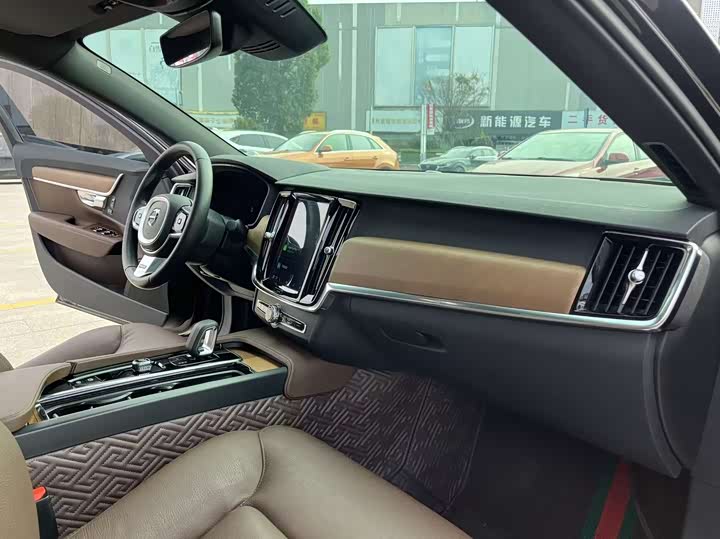 Volvo S90 2022 B 5 — фото 27