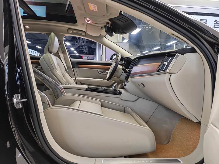 Volvo S90 Hybrid 2019 T 8 E Hybrid 3 VI — фото 12