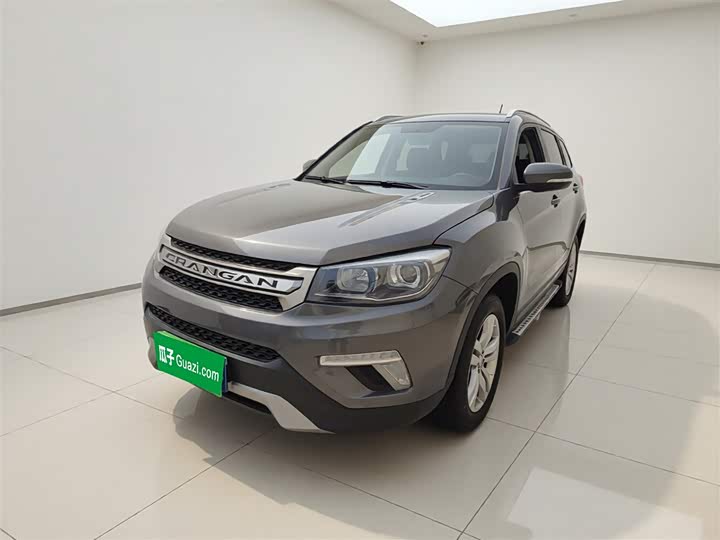 Changan CS75 2017 1.5 T MT — фото 2