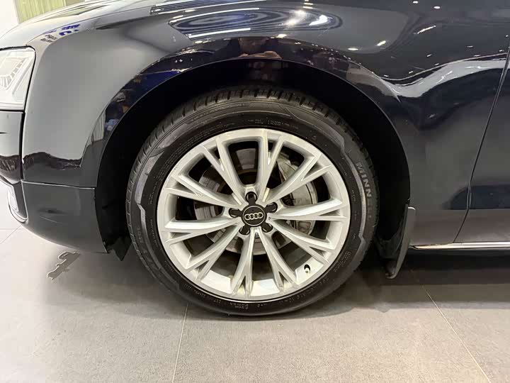 Audi A8 2014 A 8 L 45 TFSI quattro Luxury — фото 35