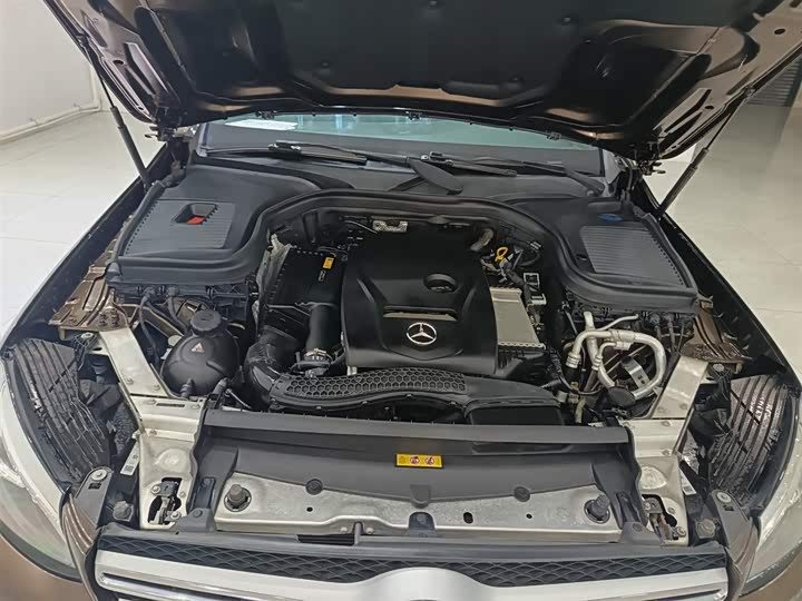 Mercedes-Benz GLC 260 4MATIC люкс — фото 16