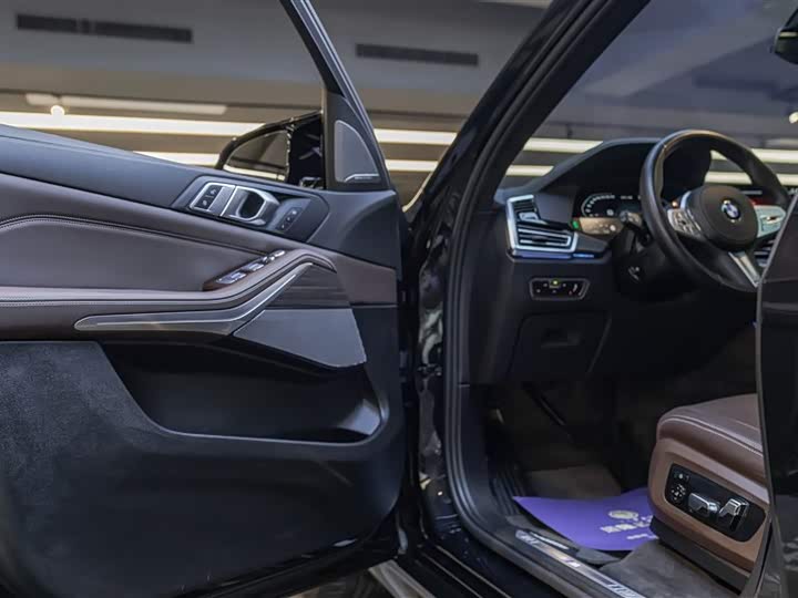 BMW X5 2022 x Drive 40 Li M — фото 15