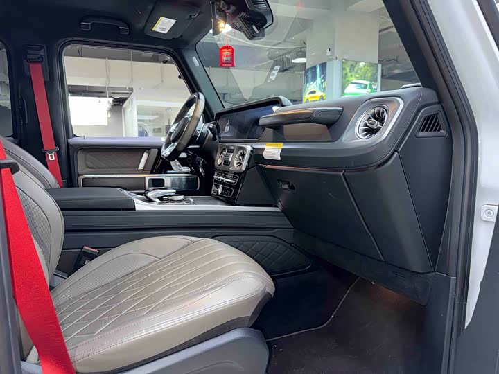 Mercedes-Benz G-Class 2022 AMG G 63 — фото 22