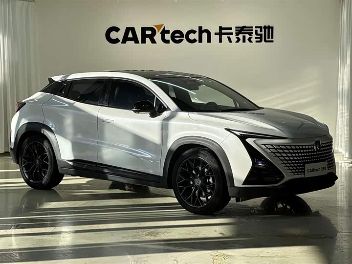 Changan UNI-T 2022 2.0 T Premium — фото 2