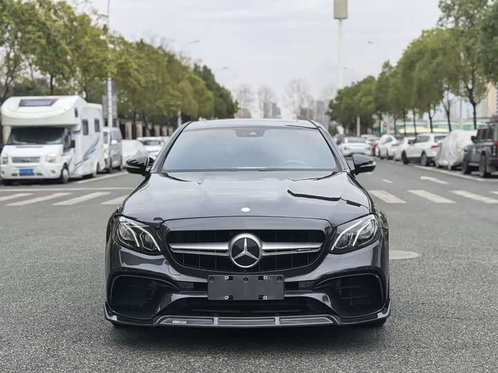 Mercedes-Benz E-Class 2017 E 200 Sport 4 MATIC — фото 2