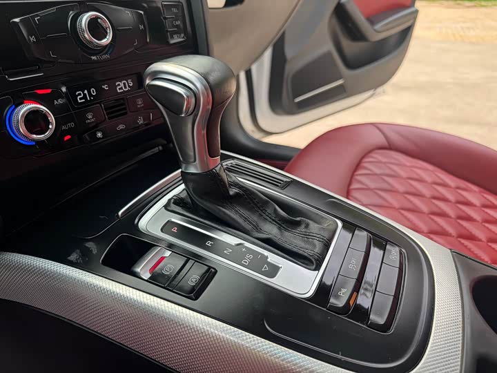 Audi A4L 2015 45 TFSI quattro Sport — фото 9