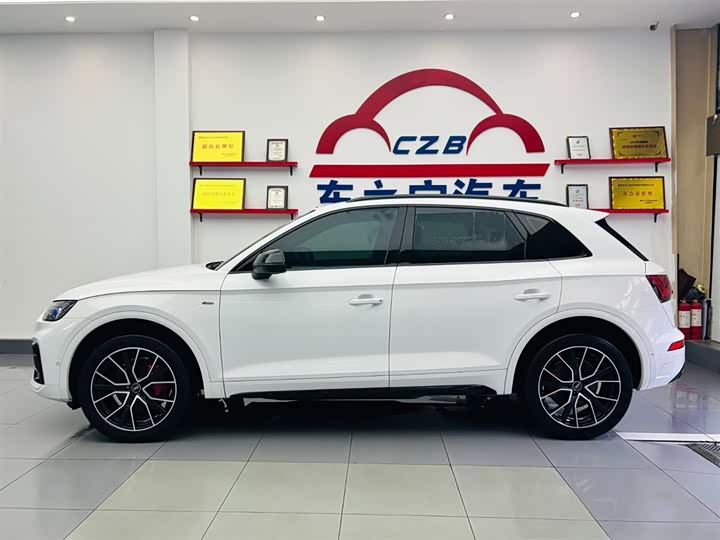 Audi Q5L 2024 45 TFSI — фото 4