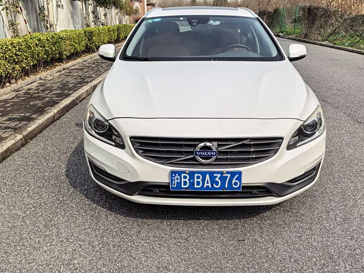 Volvo V60 2015 T 5 — фото 2