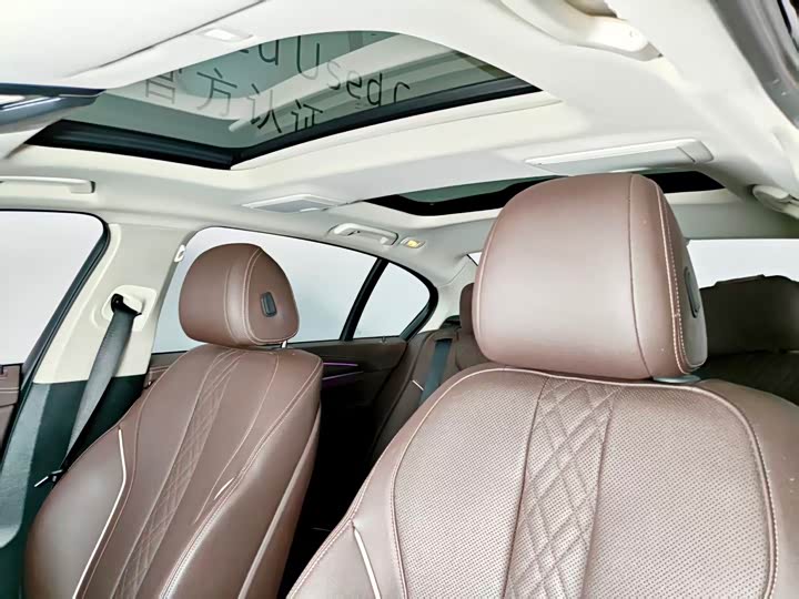 BMW 5-Series 2023 530 Li x Drive — фото 6