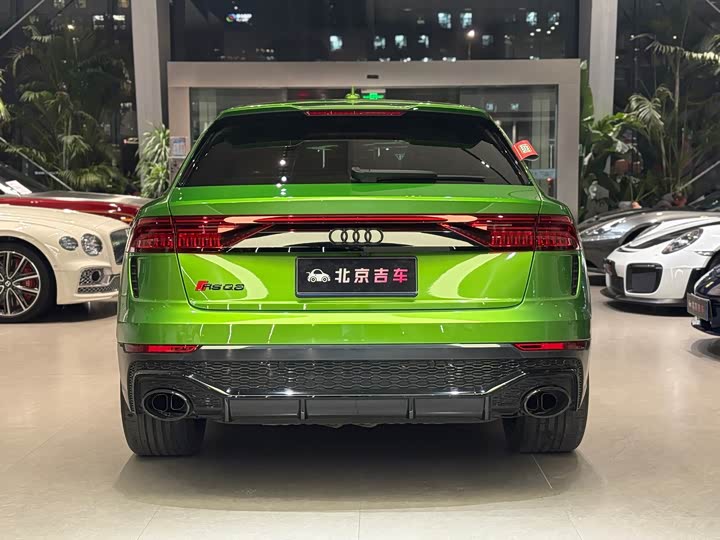 Audi RS Q8 2022 RS Q 8 4.0 T — фото 4
