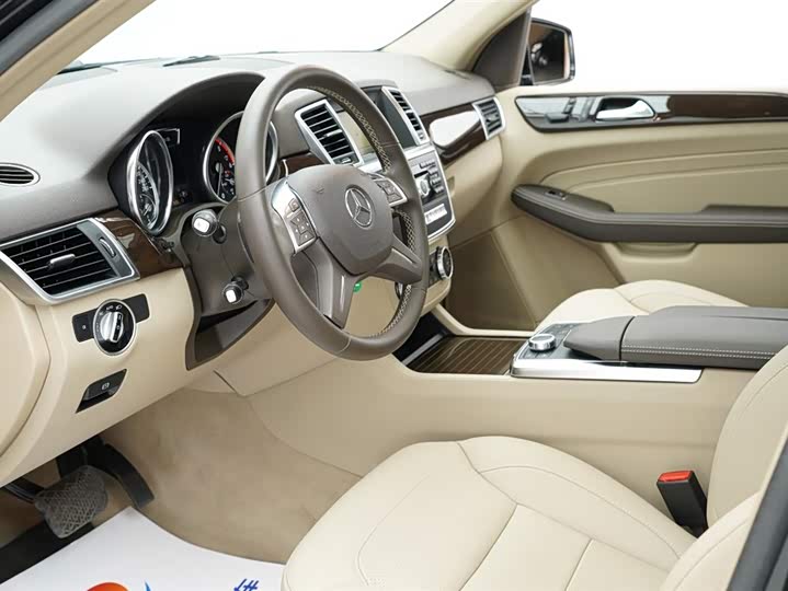 Mercedes-Benz M-Class 2014 ML 350 CDI 4 MATIC — фото 5
